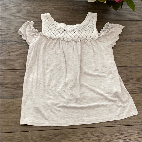 Off the shoulder light grey girls top - Picture 4 of 6